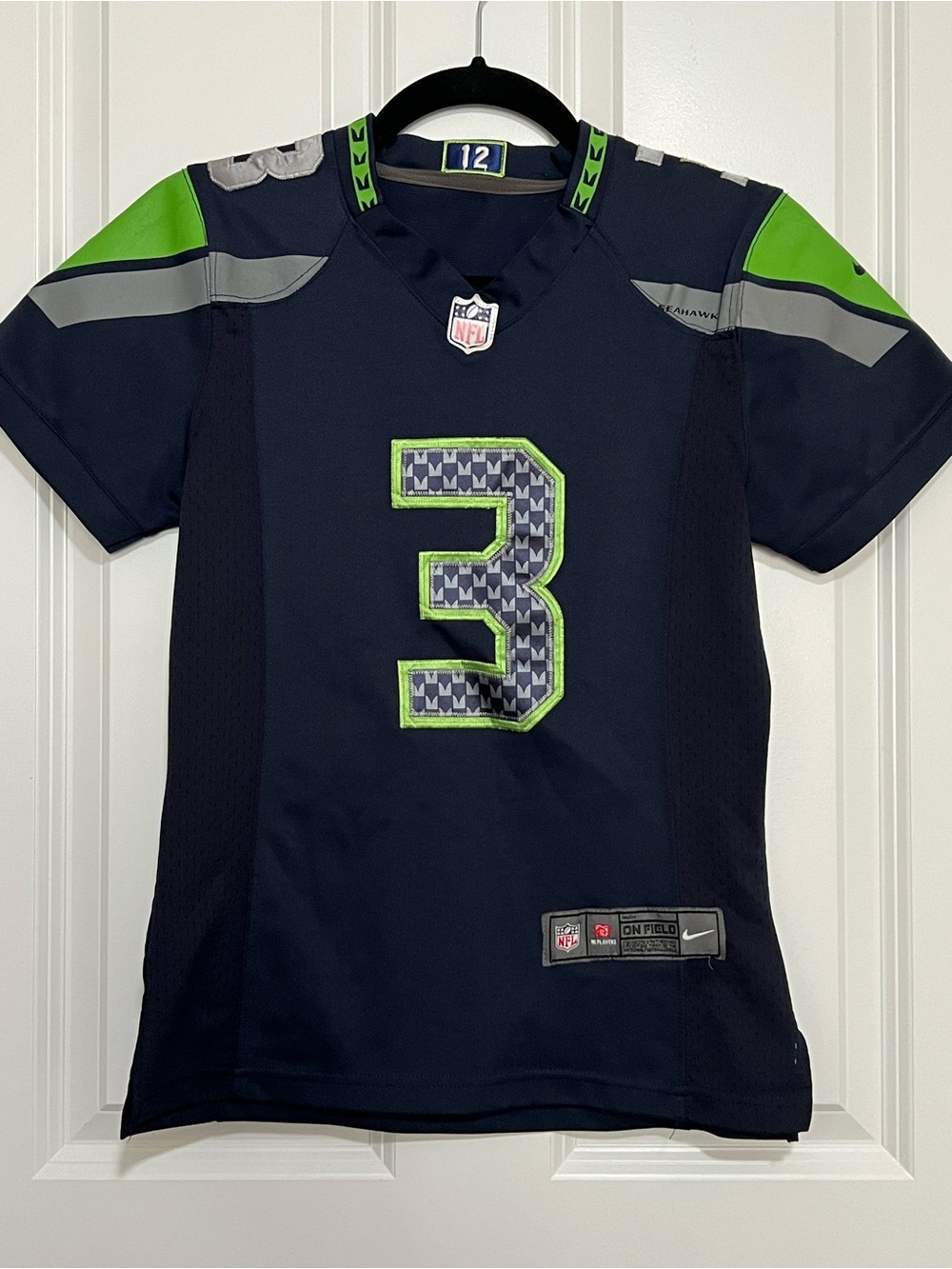 Nike Seattle Seahawks Russell Wilson #3 Stitched Jersey Women’s Small Navy Blue